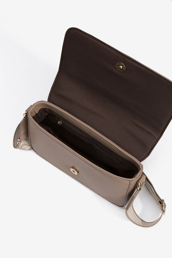 Vilanova Mala transversal com aba Castanho