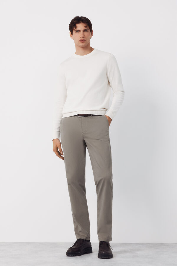 Cortefiel Pantal&oacute;n chino regular fit Kaki