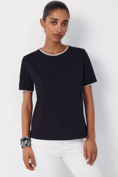 Cortefiel Camiseta bordado ribete