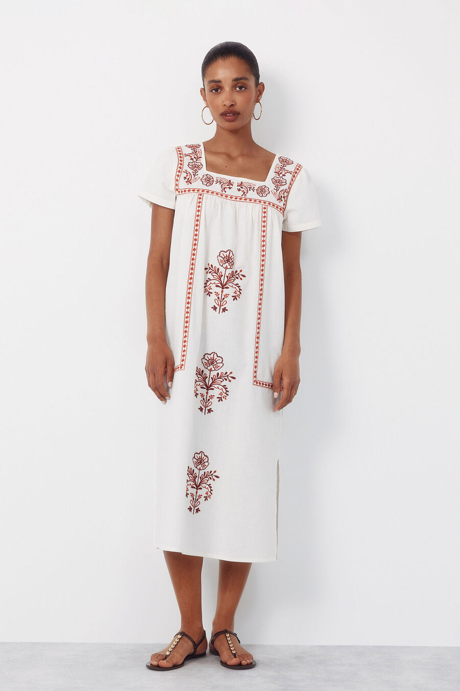 Vestido bordados florales