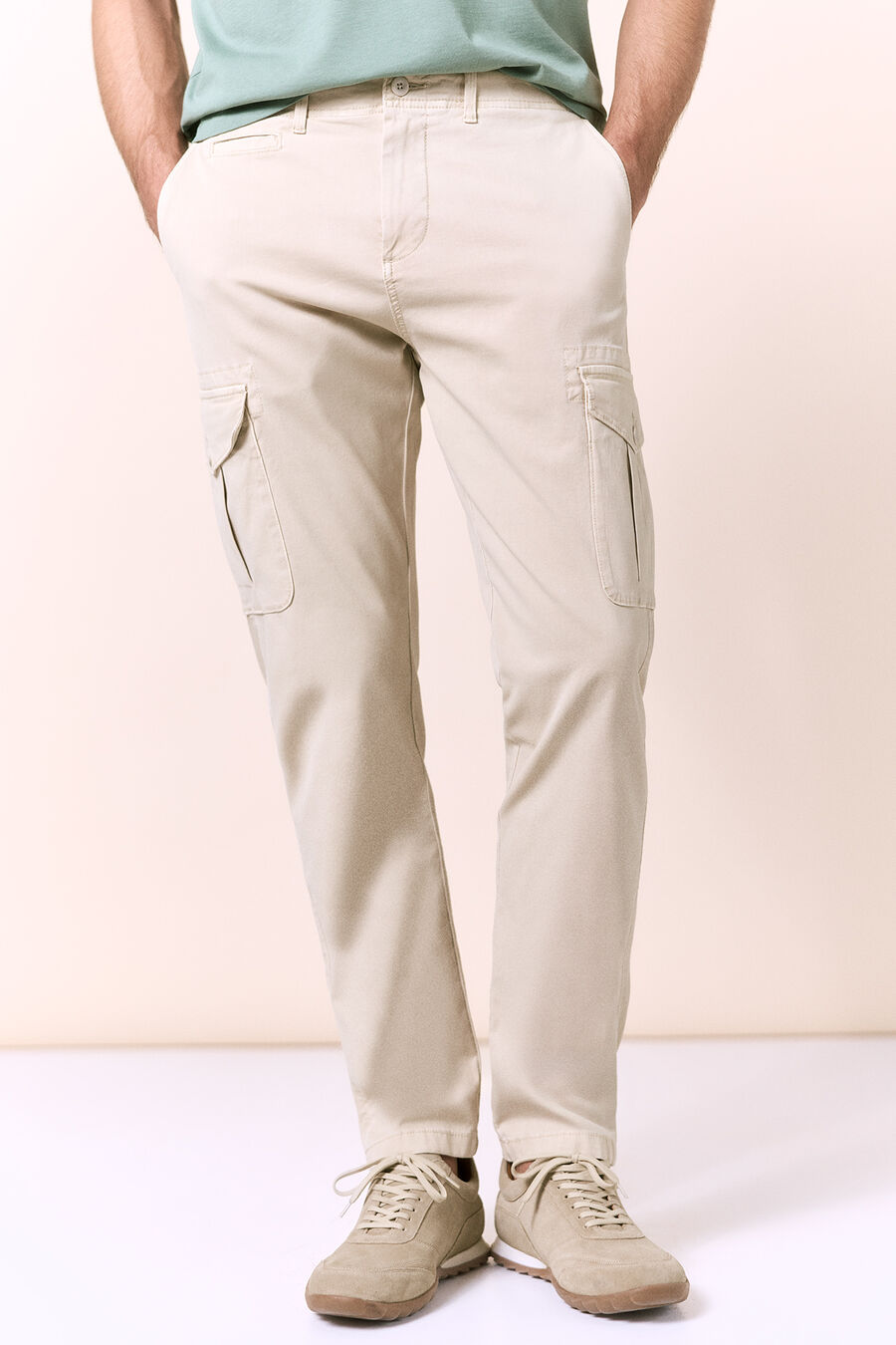 Pantalón cargo slim