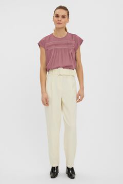 Vero Moda Top manga curta com detalhes de renda