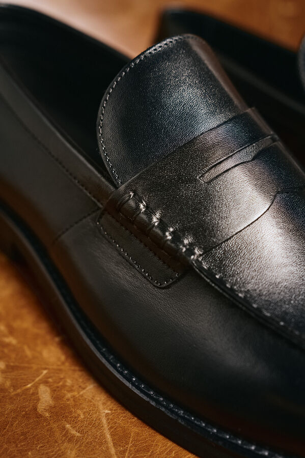 OOTO Mocas&iacute;n piel Negro