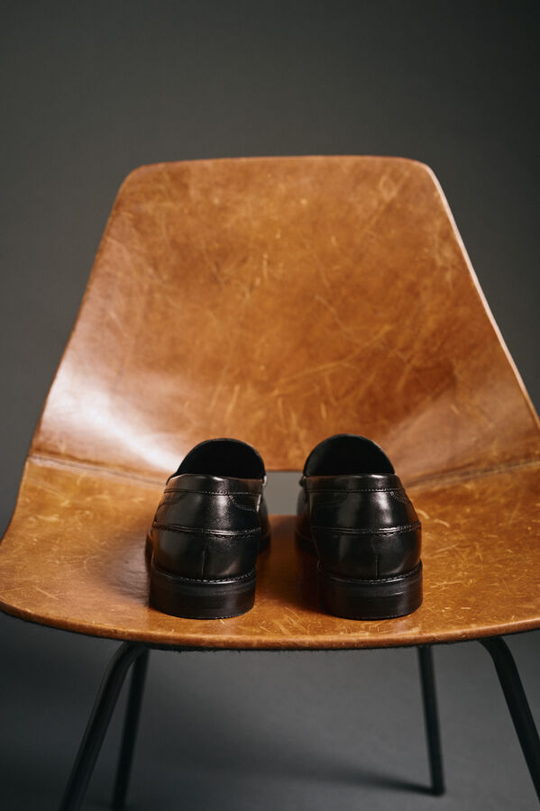 OOTO Mocas&iacute;n piel Negro