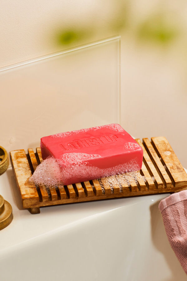 The Body Shop Barra S&oacute;lida Facial y Corporal de Fresa Several