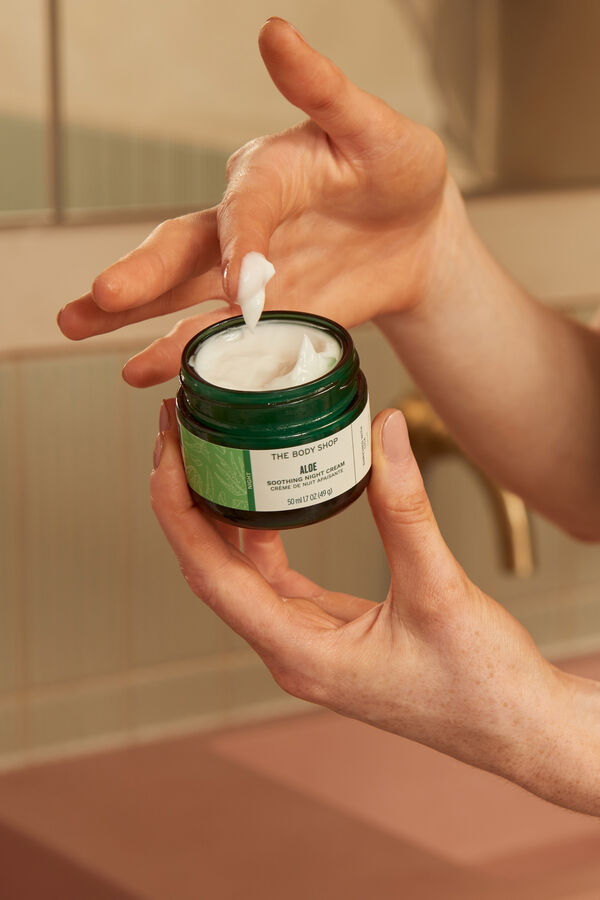 The Body Shop Aloe Soothing Night Cream Multicolour