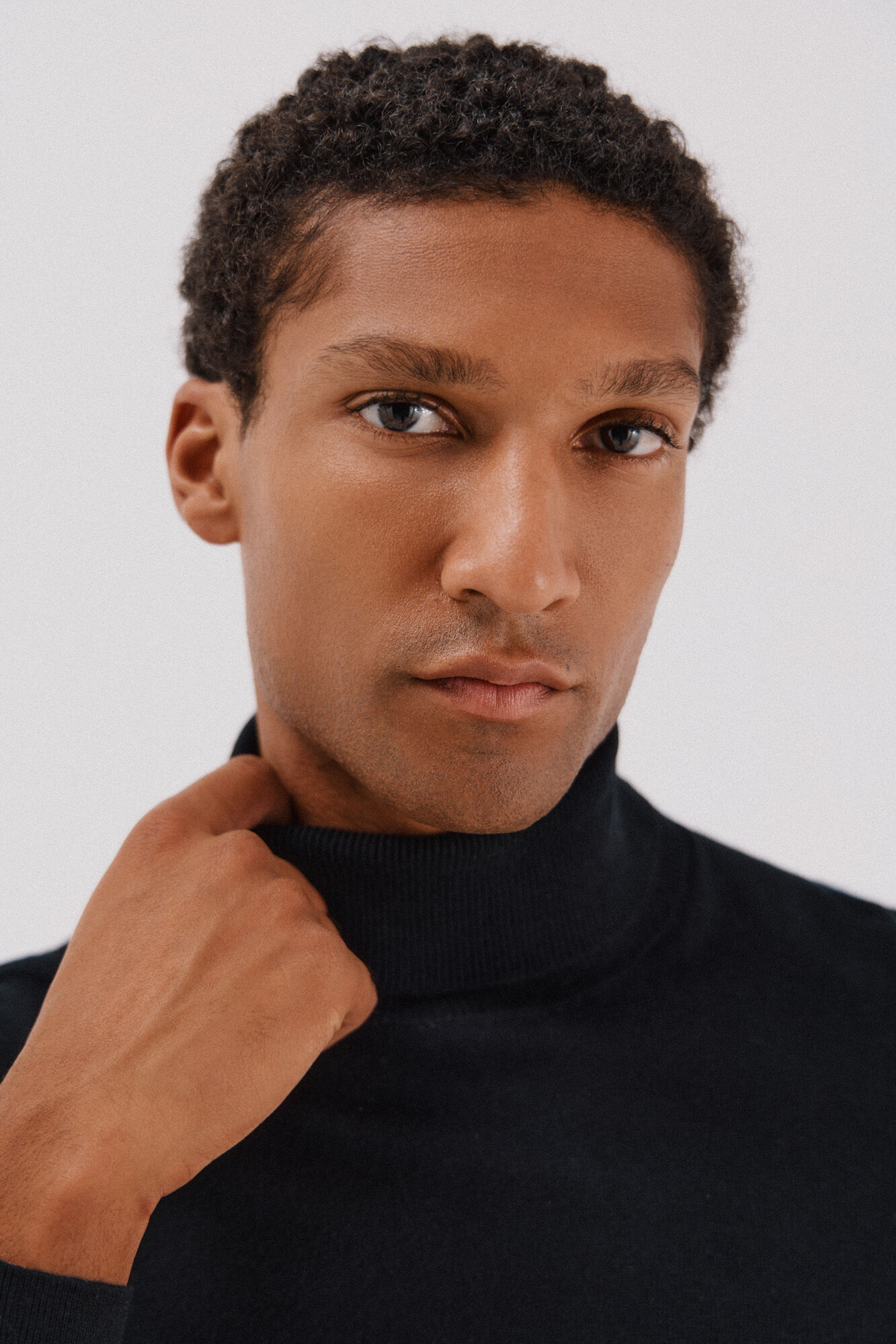 Cortefiel Jersey algod&oacute;n cashmere cuello alto