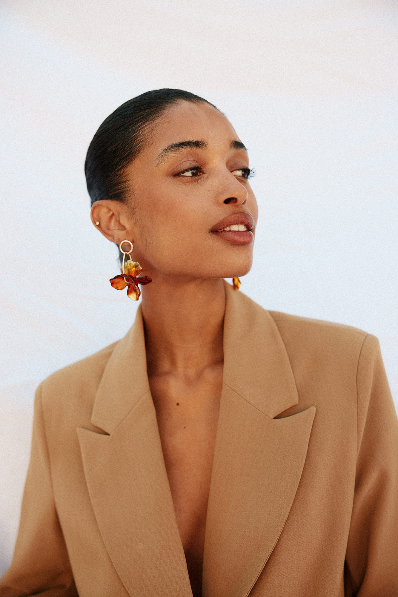 Cortefiel Pendientes de aro flor