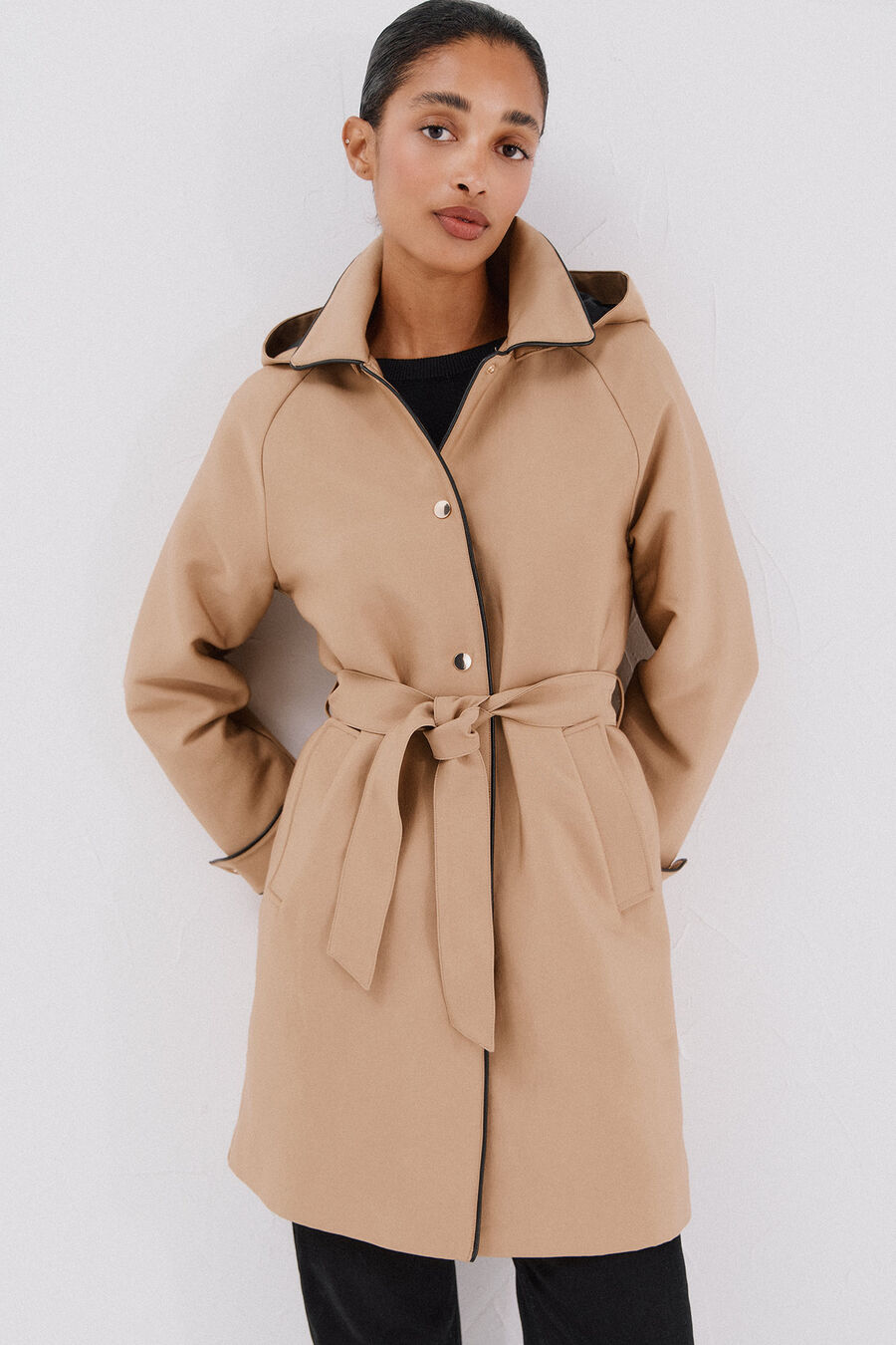 Gabardina satinada capucha desmontable