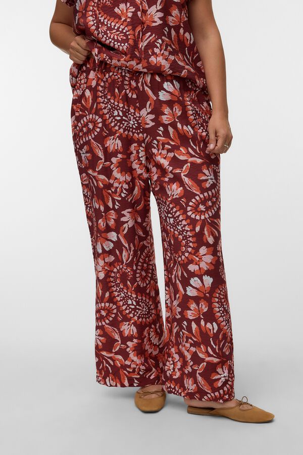 Vero Moda Curve Pantal&oacute;n largo estampado talla grande Marr&oacute;n