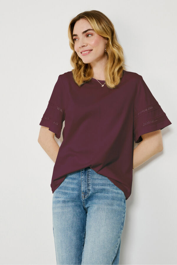 Vila Camiseta algod&oacute;n org&aacute;nico con calados Morado