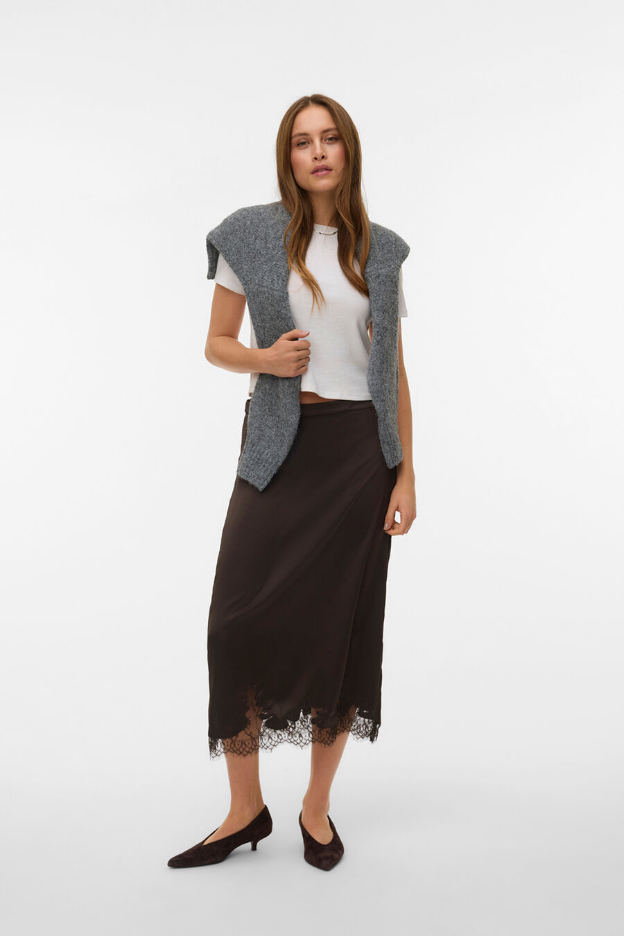 Falda midi satinada con encaje