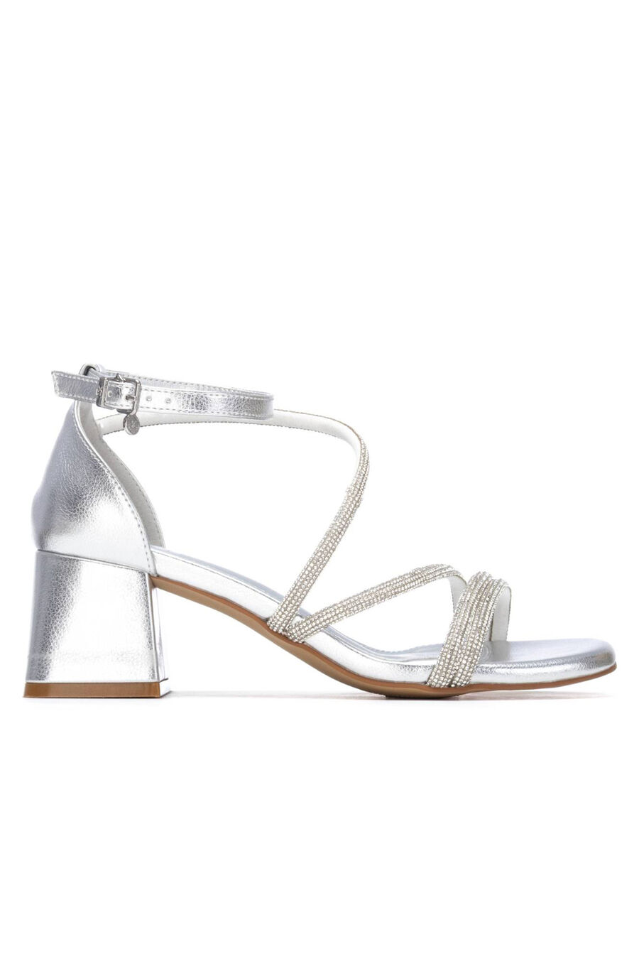 Sandalia metalizada con tacón