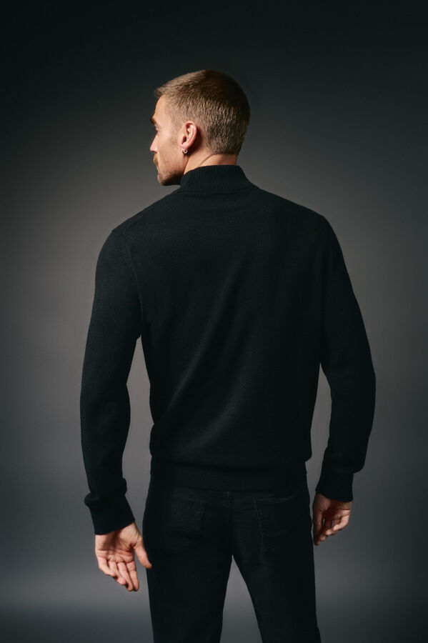OOTO Roll neck jumper Black