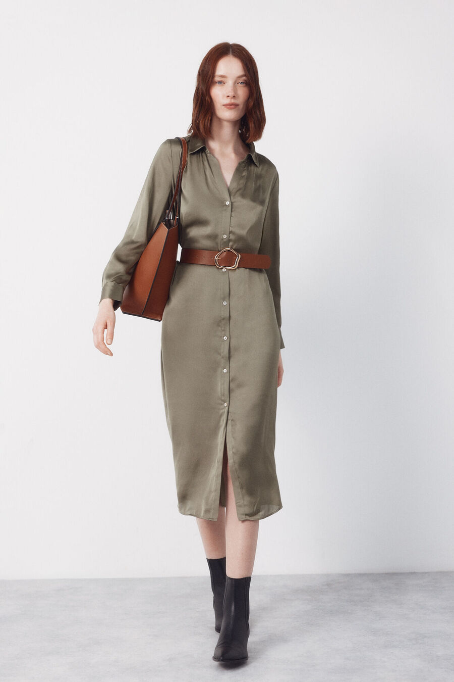 Vestido satinado camisero