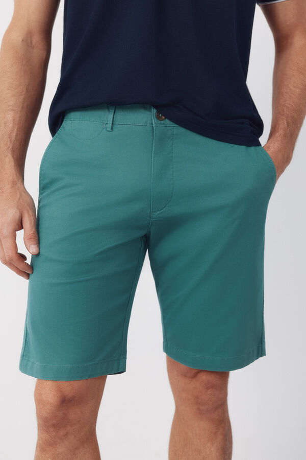 Cortefiel Bermuda chino leve Verde