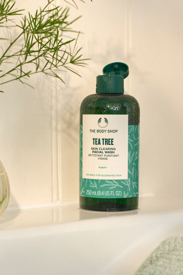 The Body Shop Tea Tree Purifying Facial Cleanser 250ml Multicolour