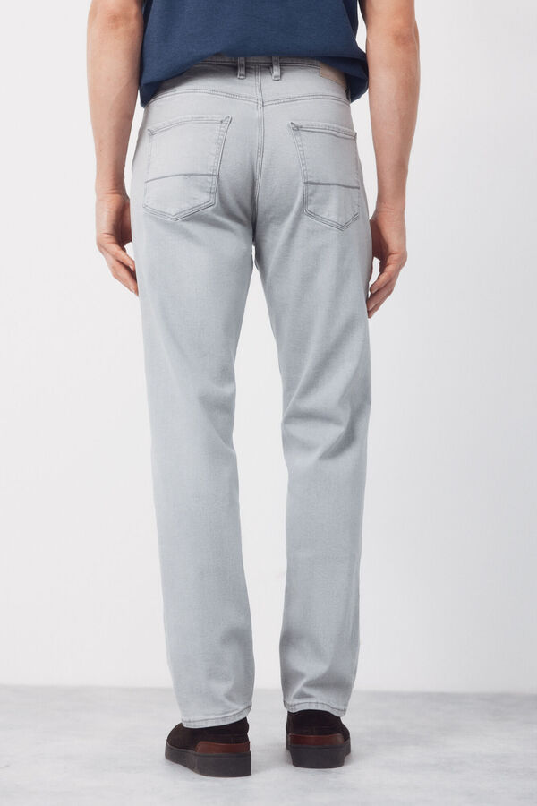 Cortefiel Pantal&oacute;n vaquero regular fit Gris