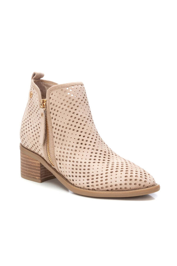 XTI Faux suede heeled perforated ankle boot Beige