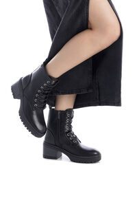 XTI Botim com cordões