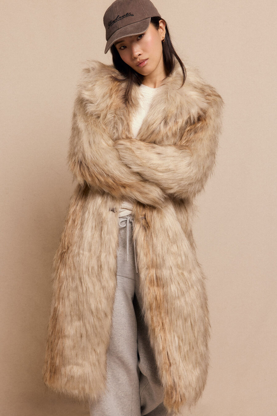 Abrigo largo efecto pelo