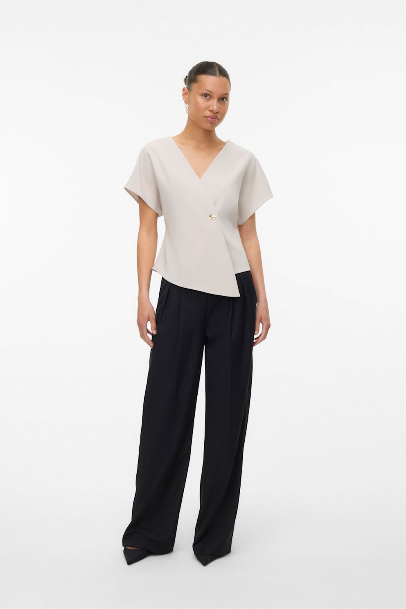 Vero Moda manga curta tipo morcego