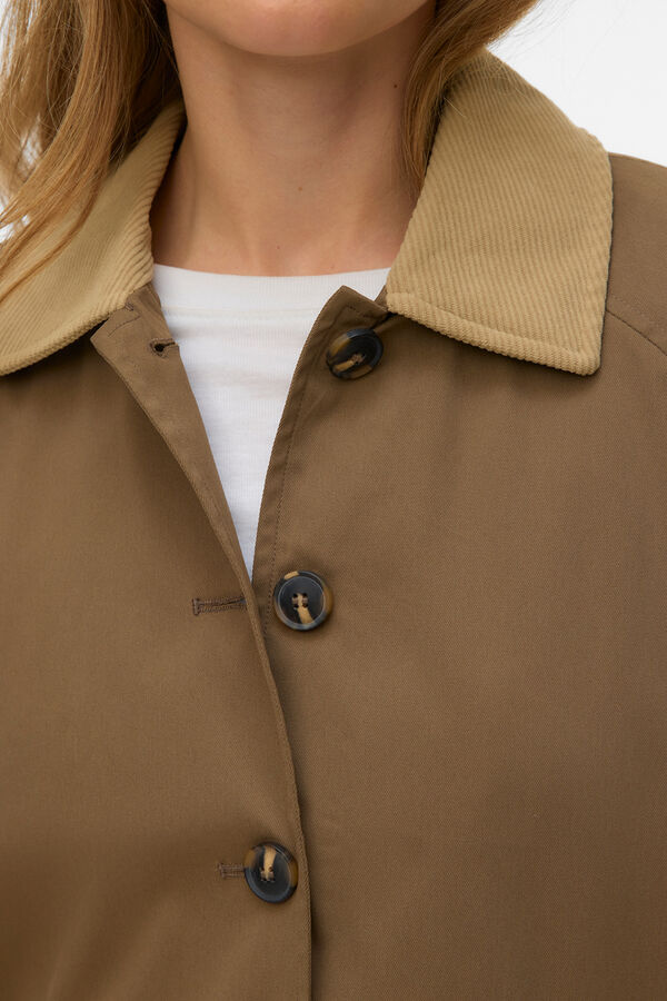 Vero Moda Chaqueta cuello de contraste Marr&oacute;n