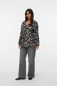 Vero Moda Curve Camisa cuello pico Curve