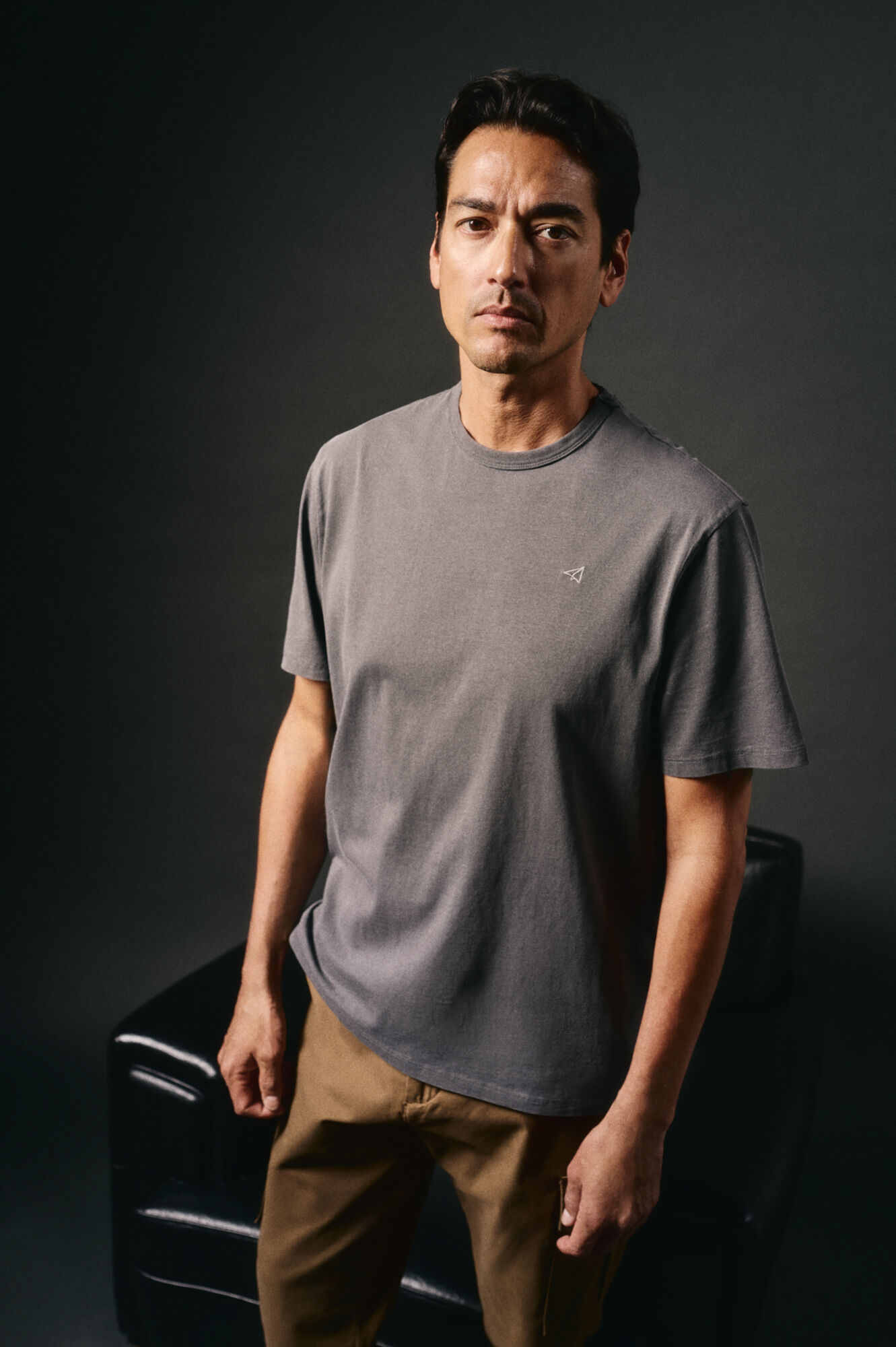 OOTO Camiseta b&aacute;sica con bordado avi&oacute;n