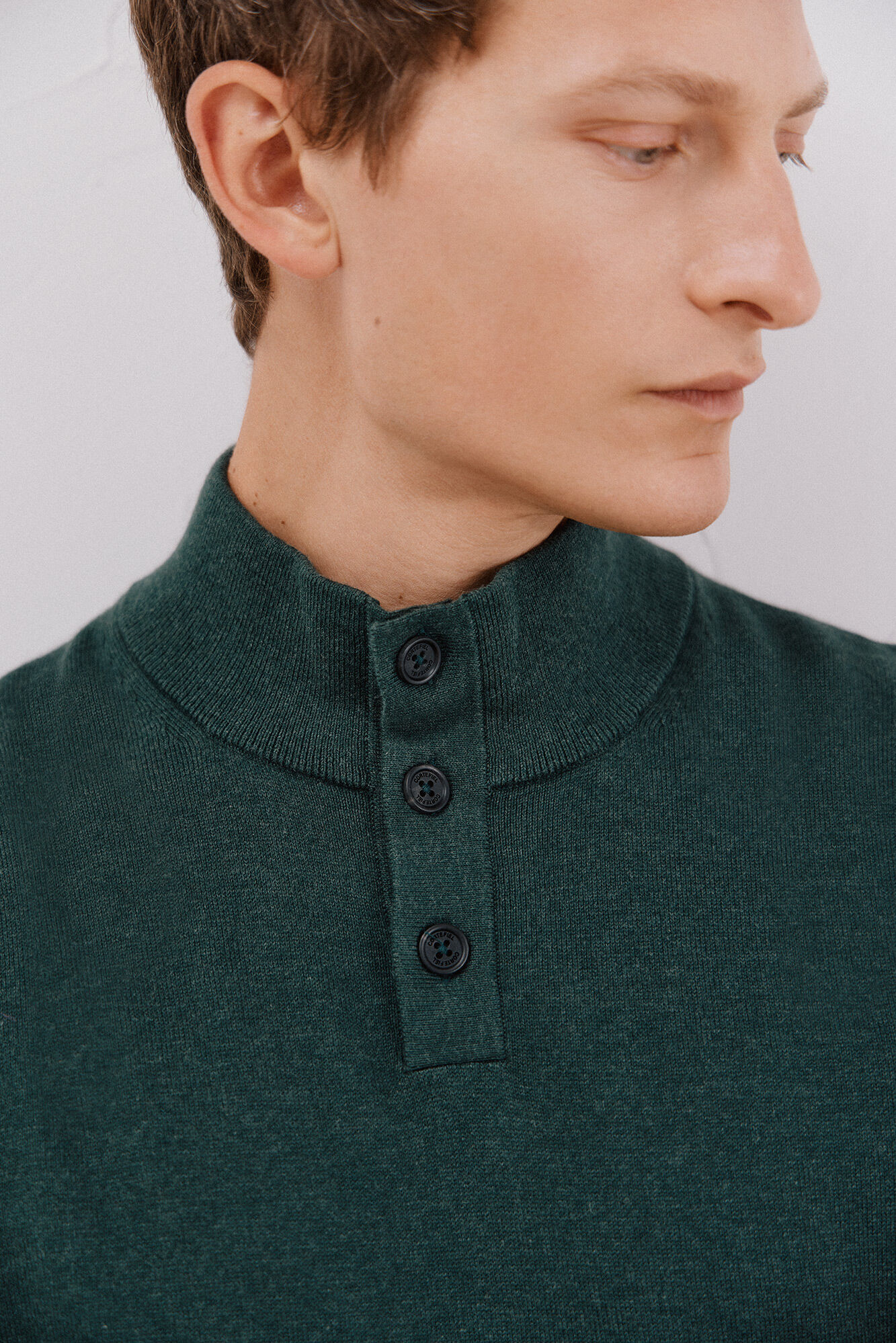 Cortefiel Jersey algod&oacute;n cashmere cuello alto botones