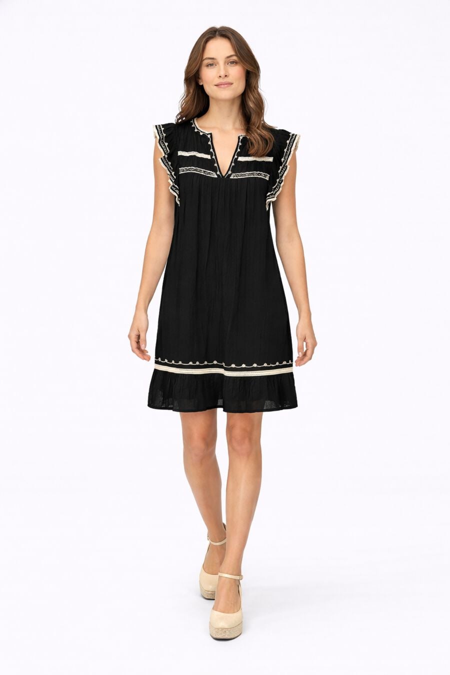 Vestido corto con bordados de algodón orgánico