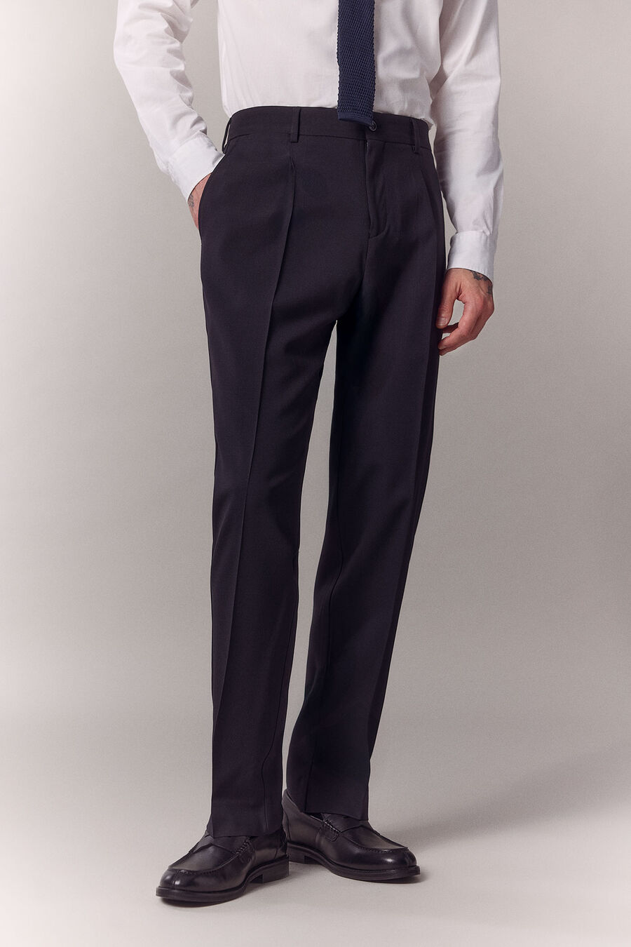 Pantalón traje solapa pico