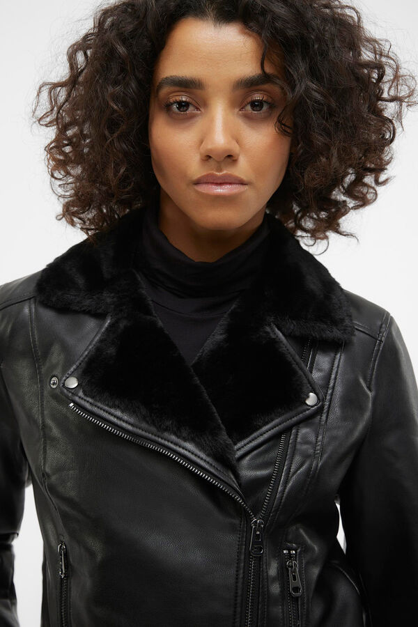 Vero Moda Blus&atilde;o curta com efeito de couro Preto