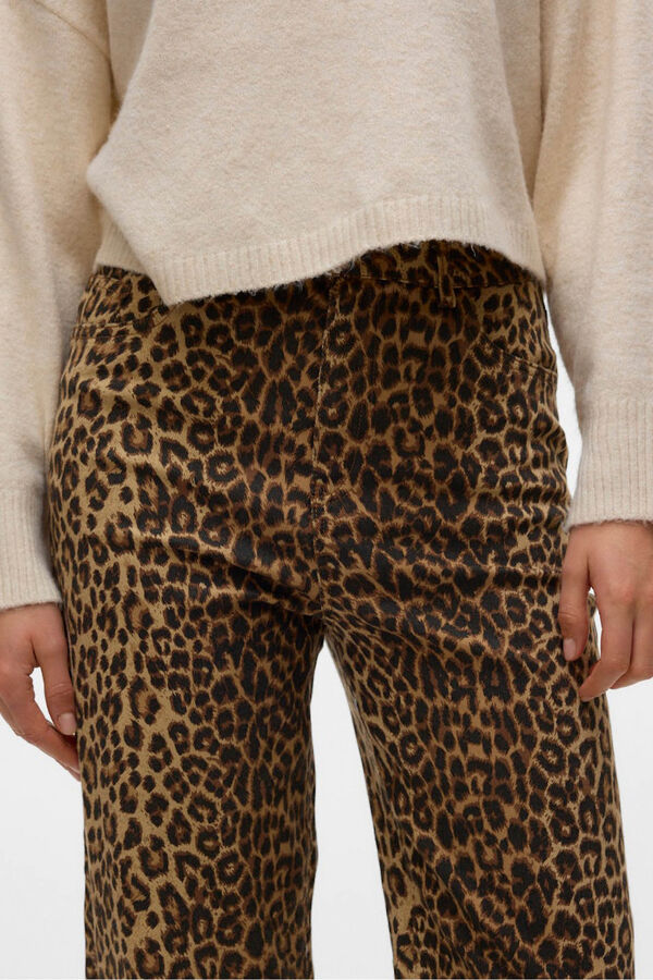 Vero Moda Pantal&oacute;n vaquero animal print Marr&oacute;n