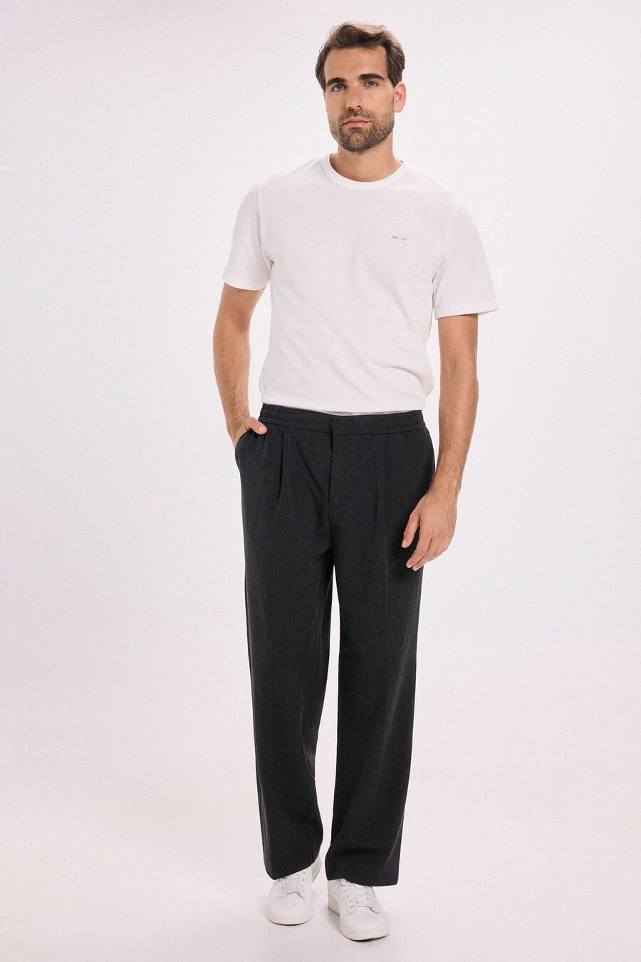 Pantalón wide fit pinzas