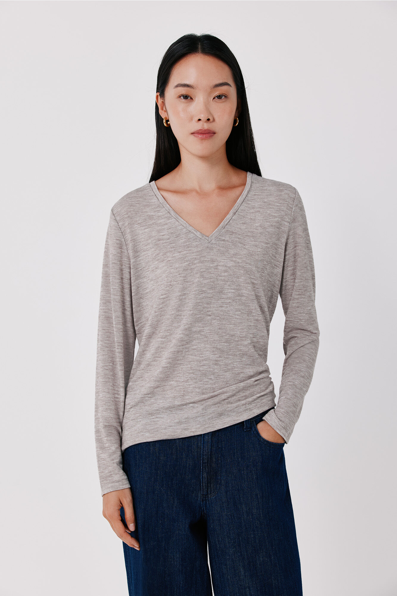 Cortefiel Camiseta b&aacute;sica escote pico