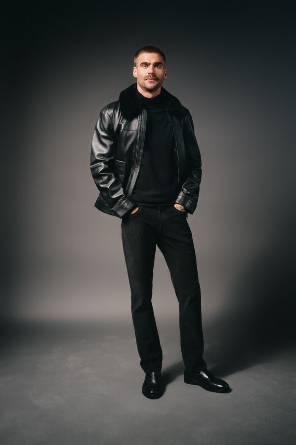 OOTO Roll neck jumper Black