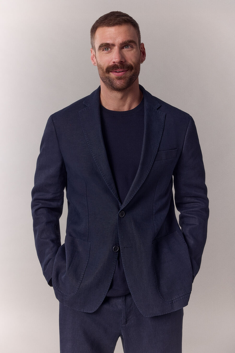 Americana coordinada mezcla lino