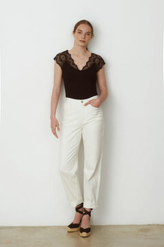 Vila Camiseta canal&eacute; con encaje