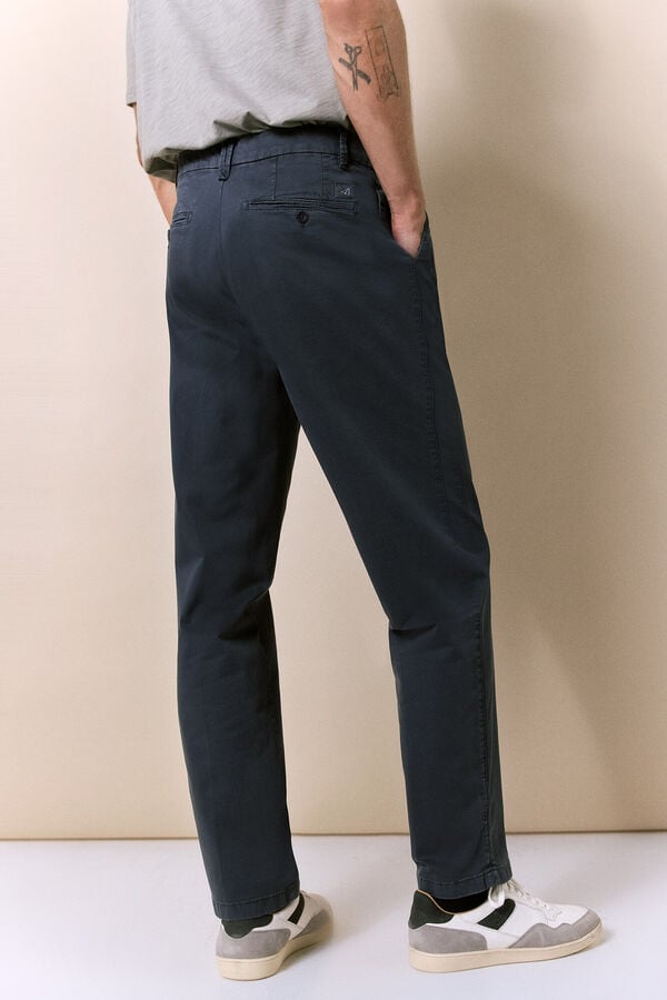 OOTO Chino con pinzas regular Azul