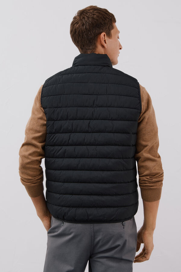 Cortefiel Ultra-light quilted gilet Black