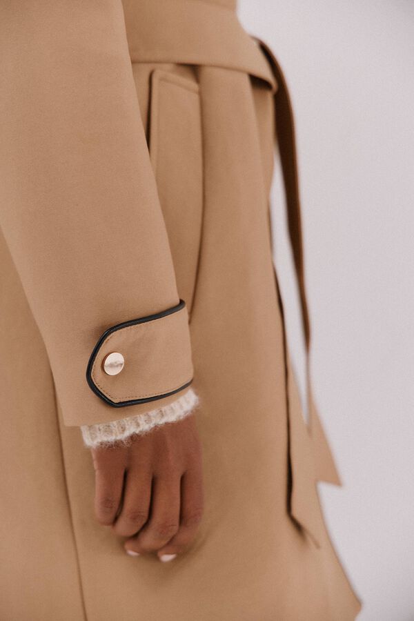 Cortefiel Gabardina satinada capucha desmontable Arena