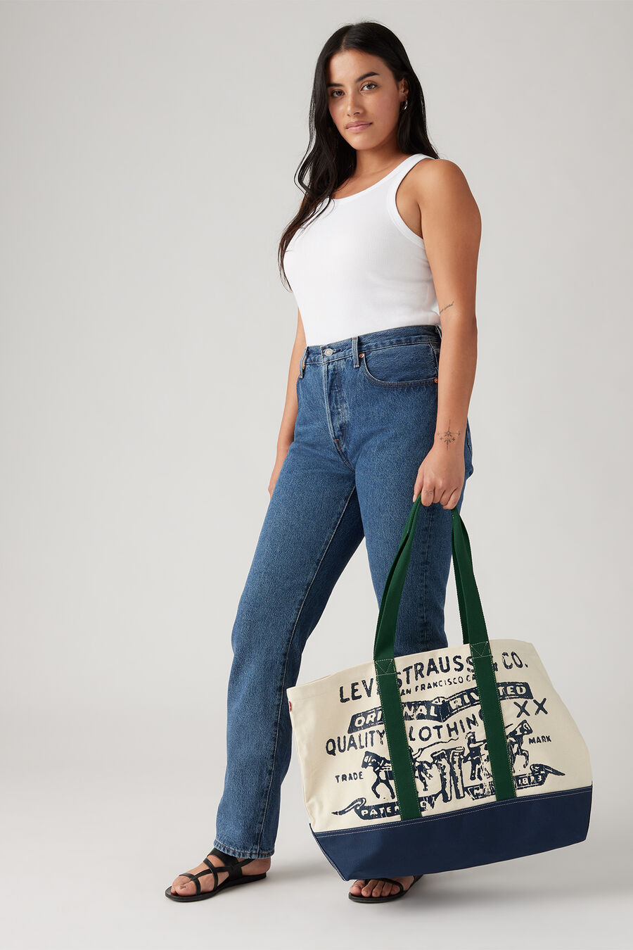 Tote Two Horse