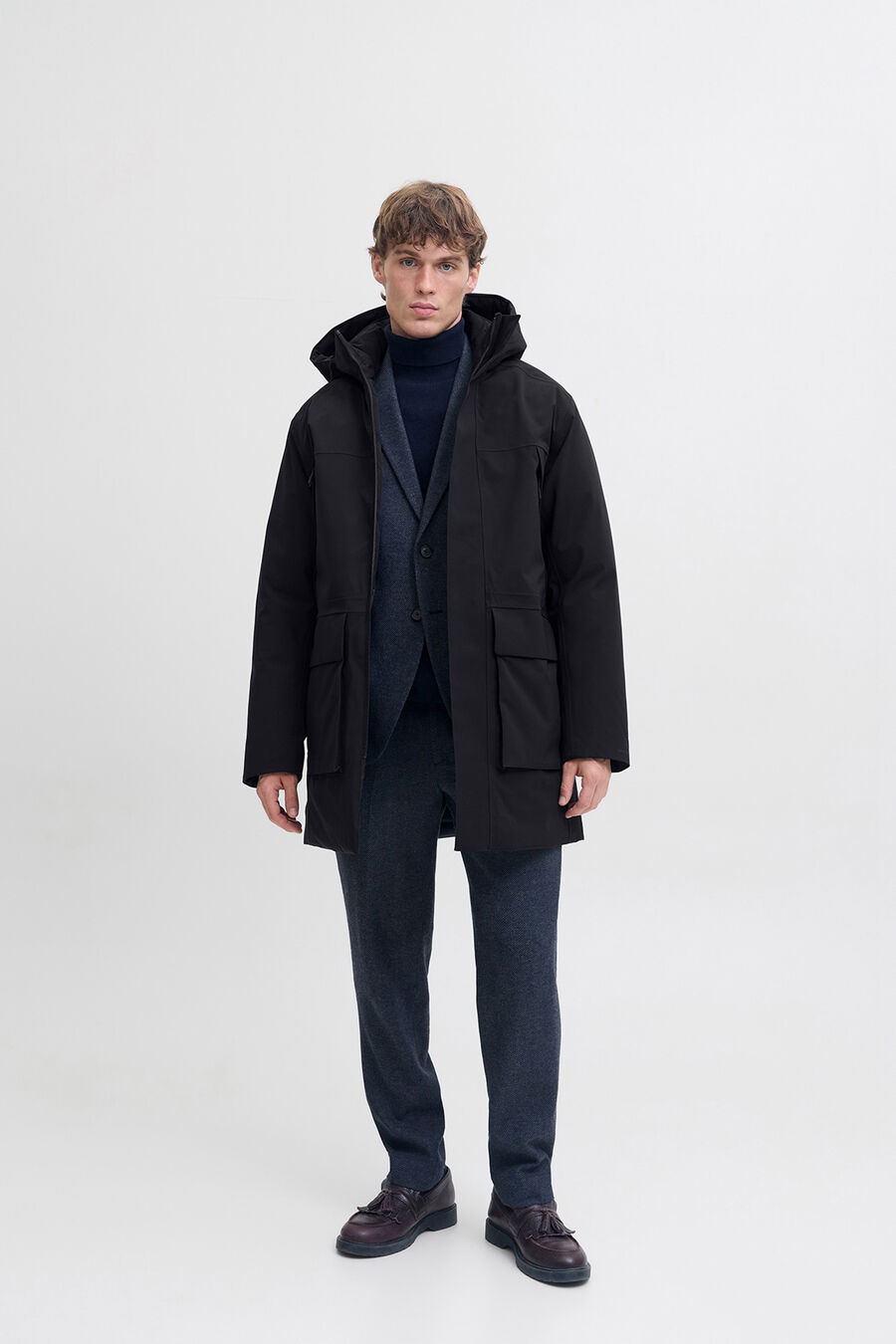 Parka clásica con capucha