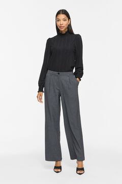 Vila Blusa texturizada de cuello alto