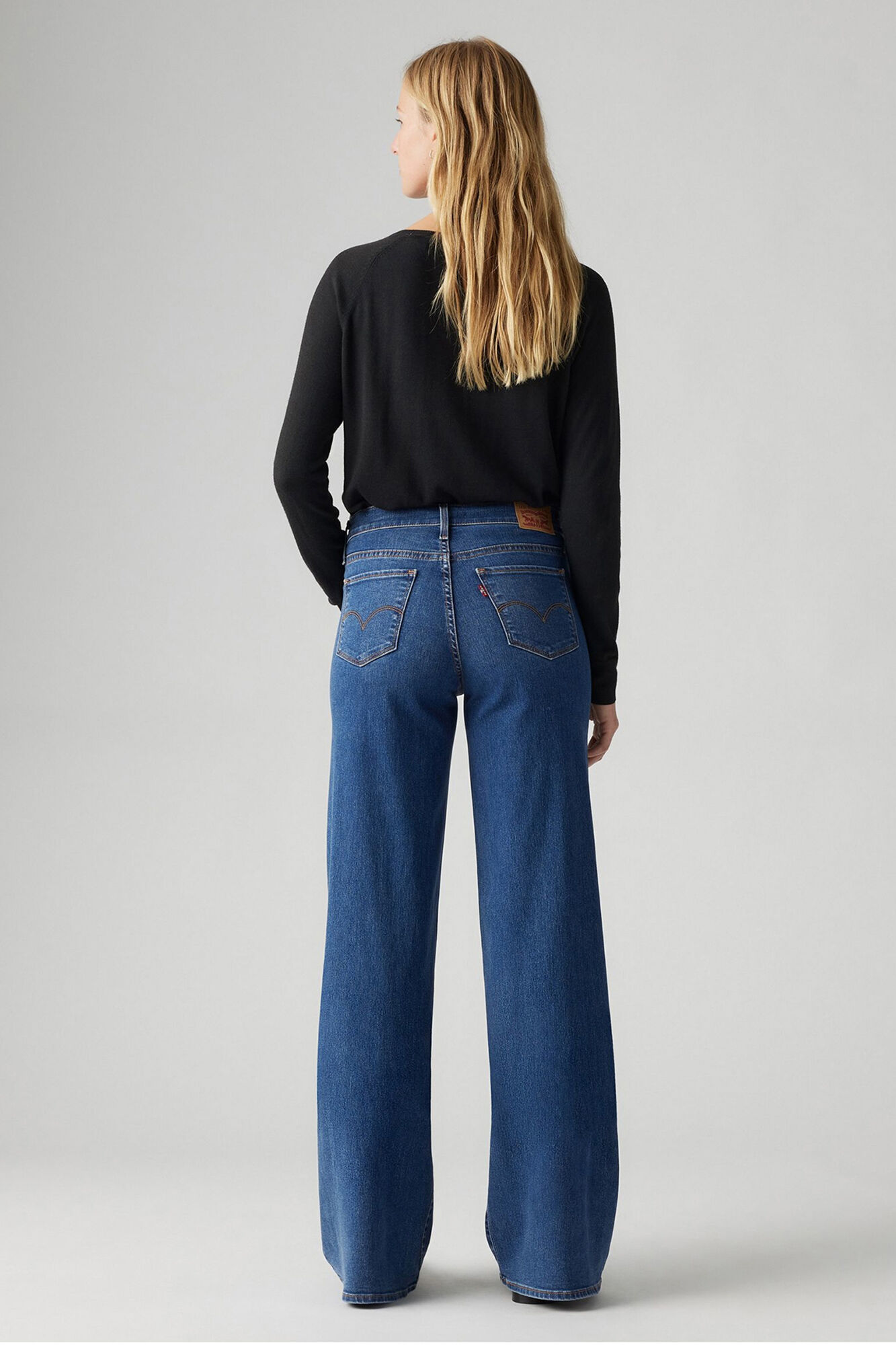 Levi's Vaquero 318&trade; Shaping Wide Leg