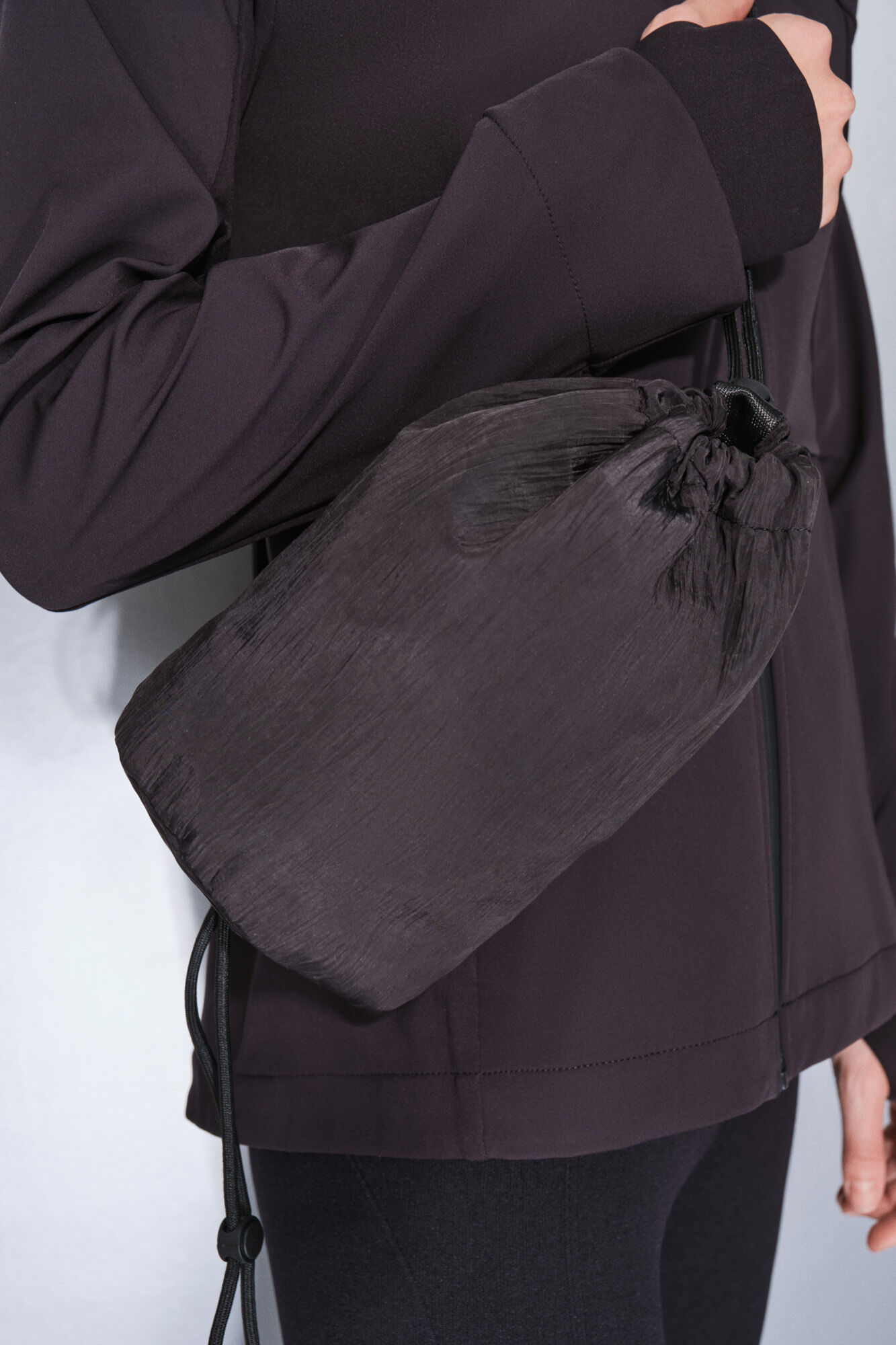 Dash and Stars Mini bolso bandolera nylon negro satinado