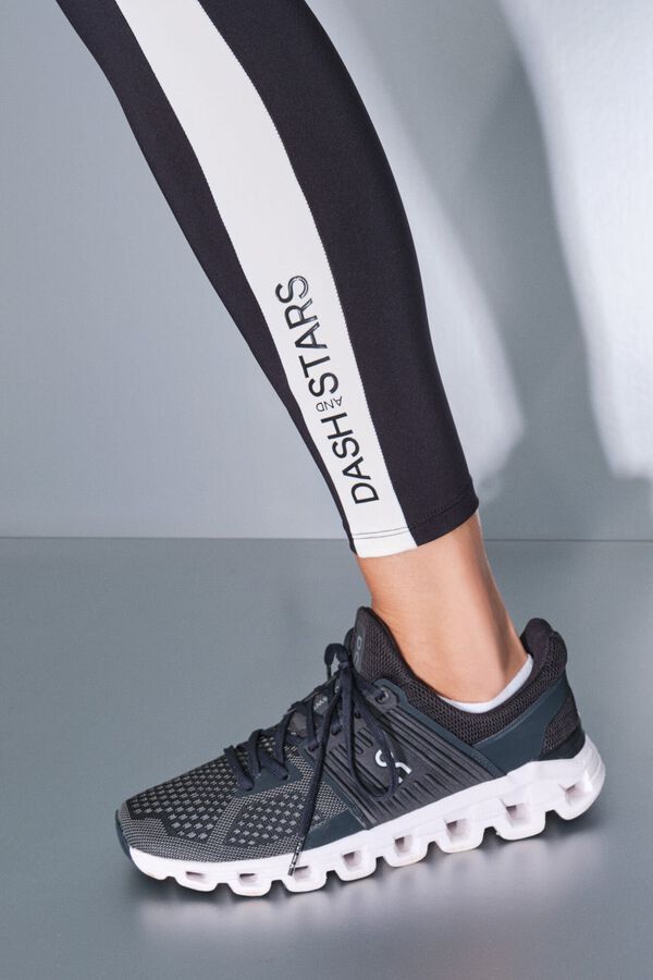 Dash and Stars 4D STRETCH crno-bele leginge do članka black