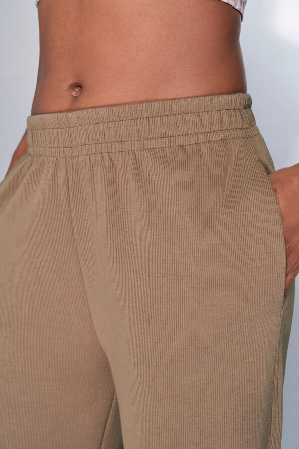 Dash and Stars Smeđe rebraste široke ravne pantalone nude