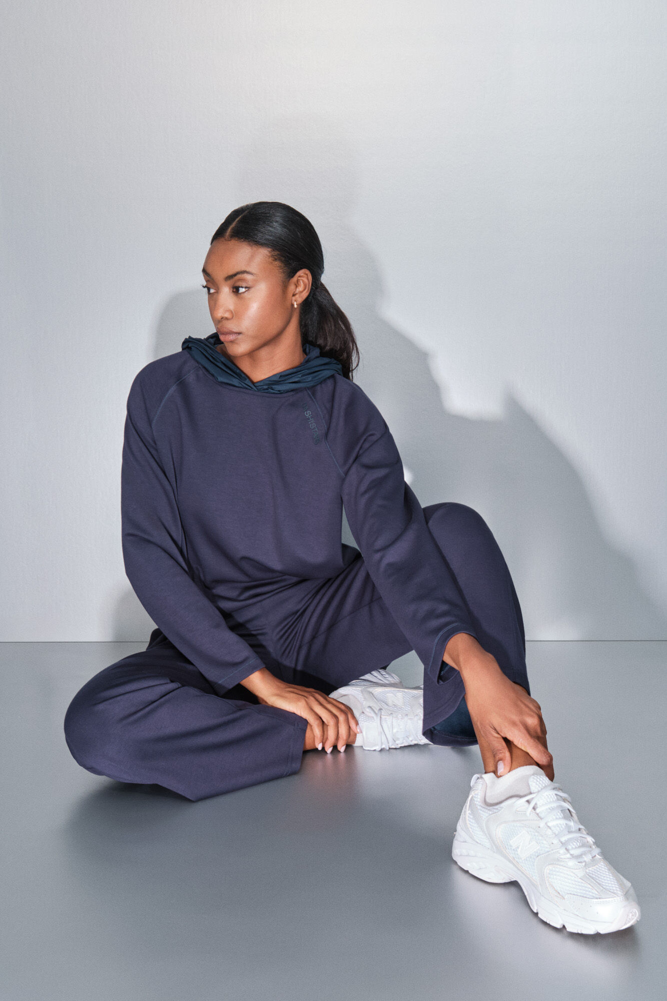 Dash and Stars Sudadera tacto suave azul oscuro